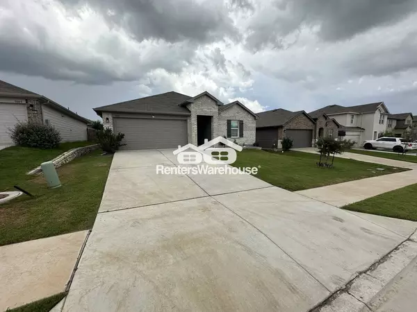 4 bedrooms apartment for rent in Manor - East Austin, Austin