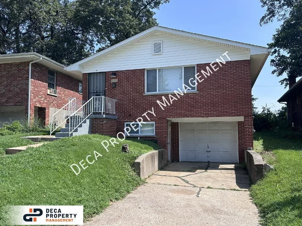 3 bedrooms apartment for rent in Northwoods - North County, Saint Louis