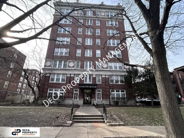 1 bedroom apartment for rent in DeBaliviere Place - West STL, Saint Louis