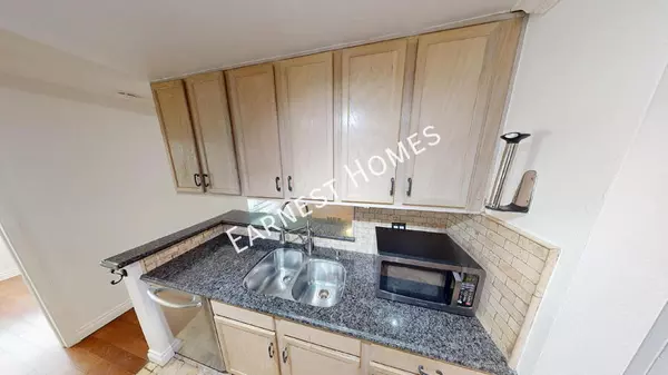 2 bedrooms apartment for rent in Sherman Oaks - San Fernando Valley, Los Angeles