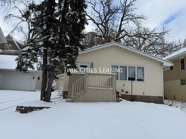 4 bedrooms apartment for rent in Linden Hills - Southwest, Minneapolis