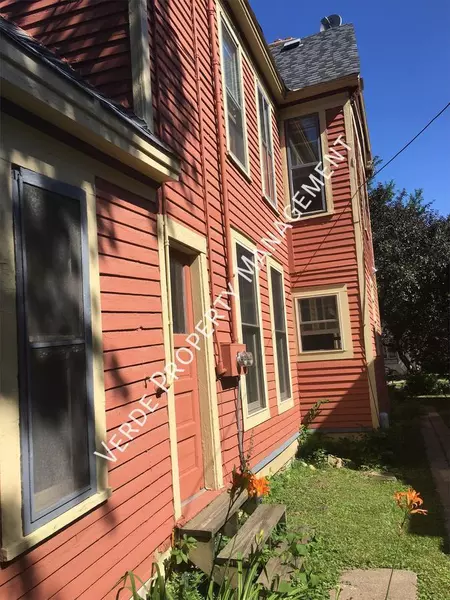 4 bedrooms apartment for rent in Lyndale - Powderhorn, Minneapolis