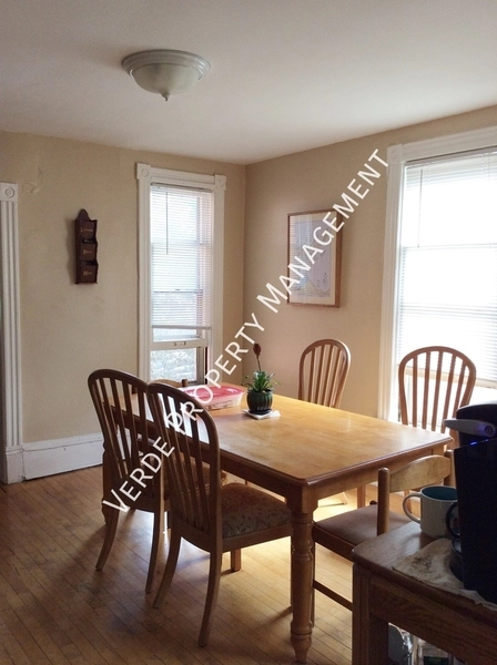 4 bedrooms apartment for rent in Lyndale - Powderhorn, Minneapolis
