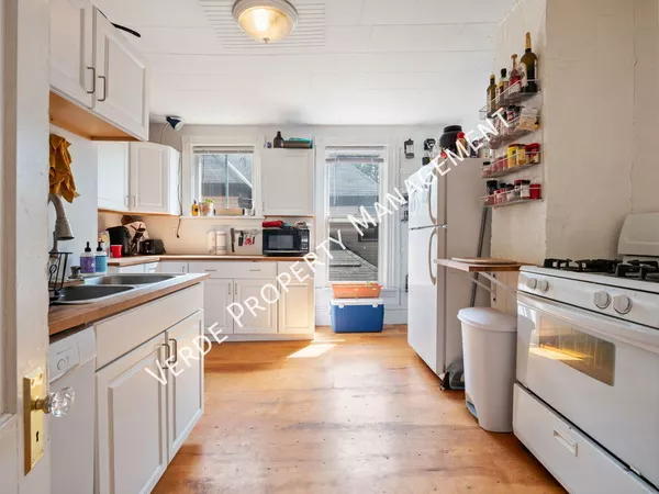 4 bedrooms apartment for rent in Lyndale - Powderhorn, Minneapolis