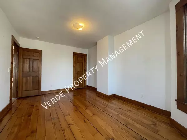 4 bedrooms apartment for rent in Lyndale - Powderhorn, Minneapolis