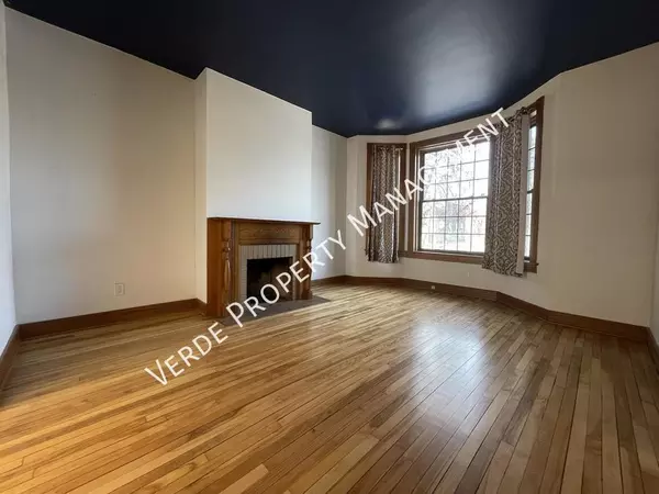 4 bedrooms apartment for rent in Lyndale - Powderhorn, Minneapolis