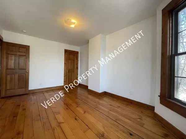4 bedrooms apartment for rent in Lyndale - Powderhorn, Minneapolis