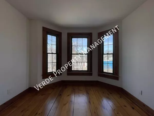 4 bedrooms apartment for rent in Lyndale - Powderhorn, Minneapolis