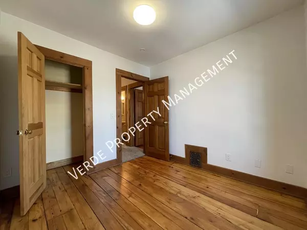 4 bedrooms apartment for rent in Lyndale - Powderhorn, Minneapolis