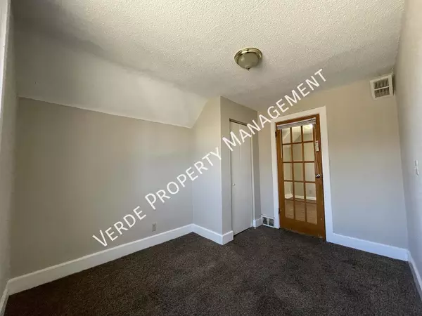 2 bedrooms apartment for rent in Holland - Northeast, Minneapolis