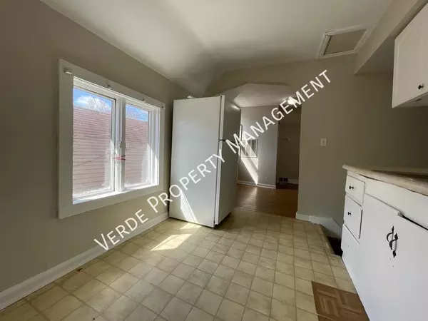2 bedrooms apartment for rent in Holland - Northeast, Minneapolis