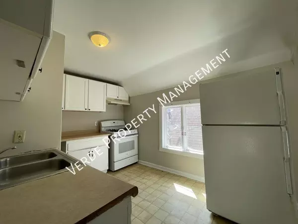 2 bedrooms apartment for rent in Holland - Northeast, Minneapolis