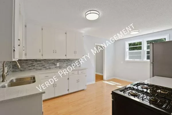 3 bedrooms apartment for rent in Armatage - Southwest, Minneapolis