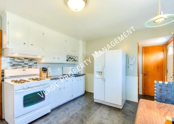 4 bedrooms apartment for rent in Willard-Hay - Near North, Minneapolis