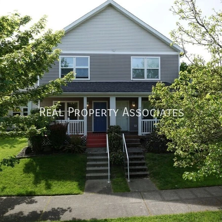 3 bedrooms apartment for rent in Hilman City - SE Seattle, Seattle