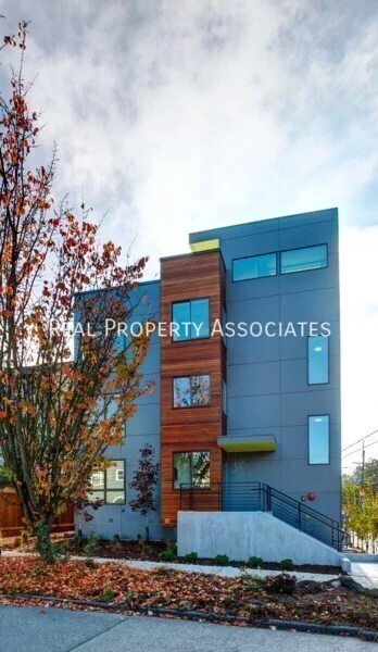 Studio Apartment for rent in Green Lake - North Seattle, Seattle