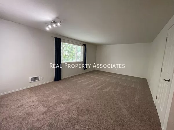 1 bedroom apartment for rent in Lake City - North Seattle, Seattle