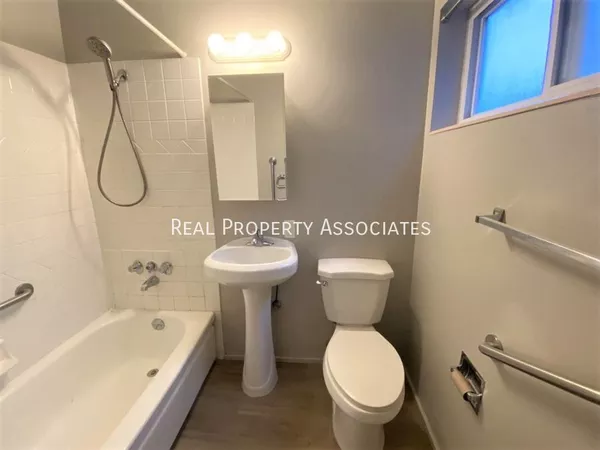 1 bedroom apartment for rent in Lake City - North Seattle, Seattle