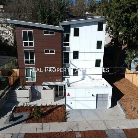 Studio Apartment for rent in University District - North Seattle, Seattle