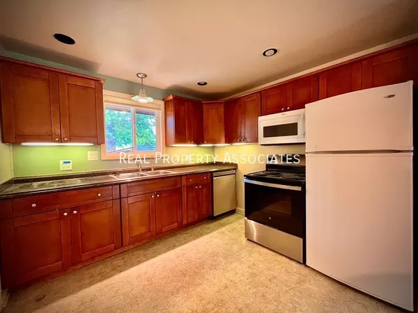 3 bedrooms apartment for rent in Bitter Lake - North Seattle, Seattle