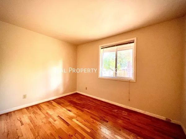 3 bedrooms apartment for rent in Bitter Lake - North Seattle, Seattle