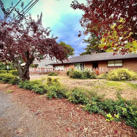 3 bedrooms apartment for rent in Bitter Lake - North Seattle, Seattle