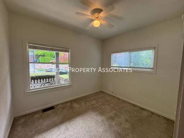 3 bedrooms apartment for rent in Laurelhurst - North Seattle, Seattle