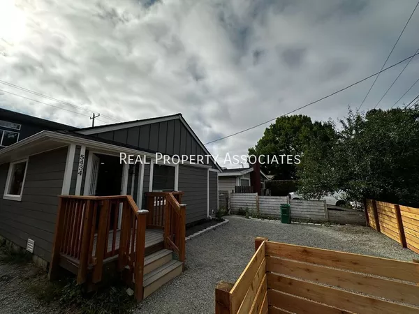 2 bedrooms apartment for rent in Deldrige - West Seattle, Seattle