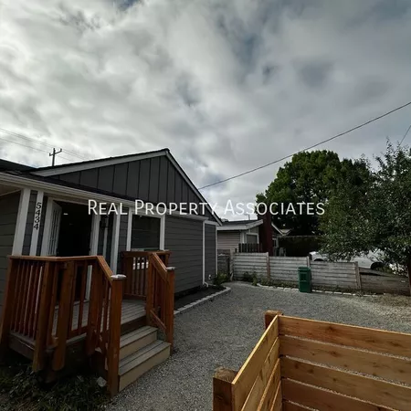 2 bedrooms apartment for rent in Deldrige - West Seattle, Seattle
