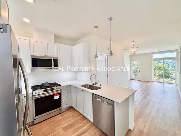 3 bedrooms apartment for rent in Interbay - Central Seattle, Seattle