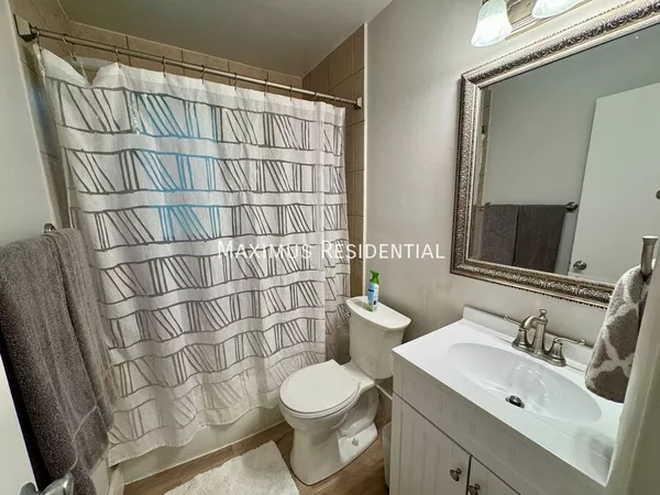 3 bedrooms apartment for rent in Windsor Park - East Austin, Austin