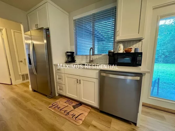 3 bedrooms apartment for rent in Windsor Park - East Austin, Austin