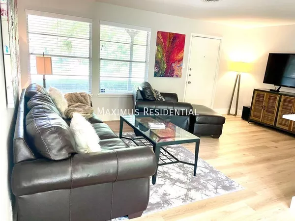 3 bedrooms apartment for rent in Windsor Park - East Austin, Austin