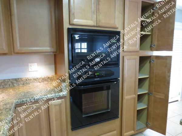 3 bedrooms apartment for rent in Paradise Valley - NE Valley, Phoenix