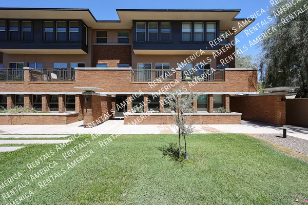 3 bedrooms apartment for rent in Biltmore Area - Phoenix, Phoenix