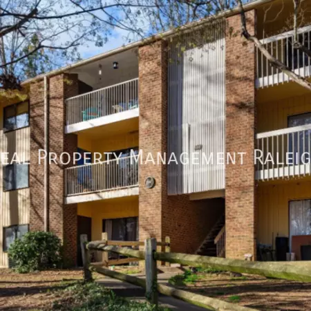 3 bedrooms apartment for rent in Fairmont - Central Raleigh, Raleigh