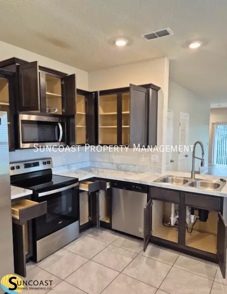 3 bedrooms apartment for rent in Deerwood - Southside, Jacksonville