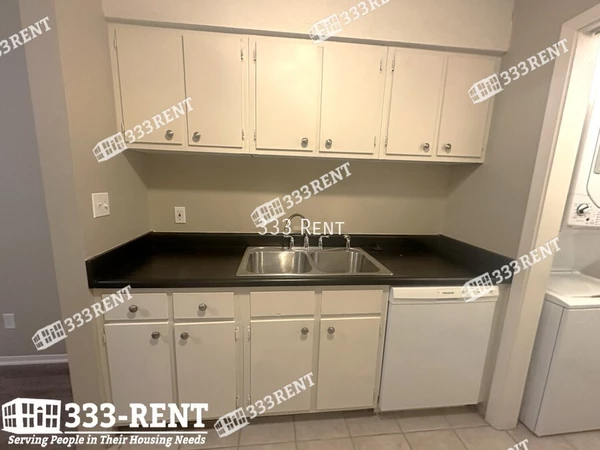 2 bedrooms apartment for rent in Midtown-Westport - KCMO, Kansas City