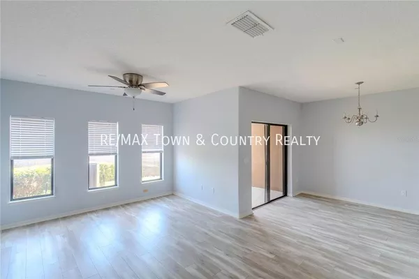 3 bedrooms apartment for rent in Vista East - East Orlando, Orlando