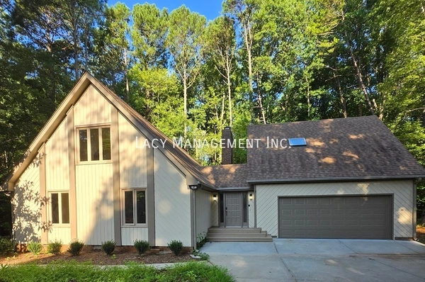 4 bedrooms apartment for rent in Stonehenge - North Raleigh, Raleigh