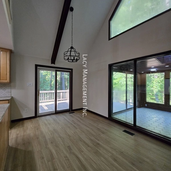 4 bedrooms apartment for rent in Stonehenge - North Raleigh, Raleigh