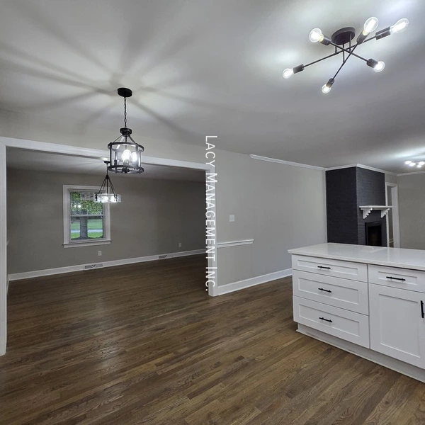 3 bedrooms apartment for rent in King Charles - South Raleigh, Raleigh