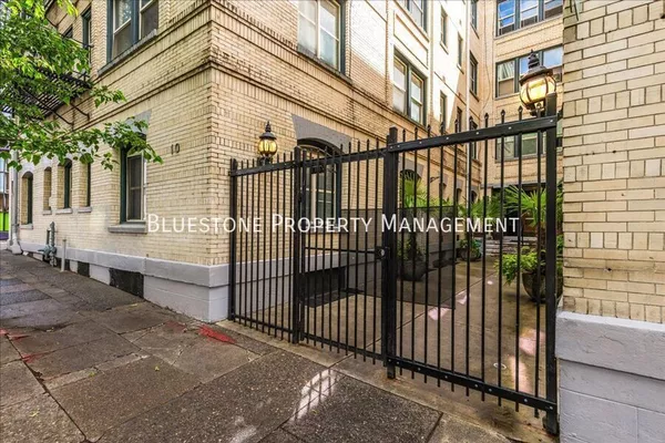 Studio Apartment for rent in Goose Hollow - SW Portland, Portland