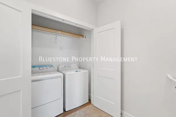2 bedrooms apartment for rent in Sellwood-Moreland - SE Portland, Portland