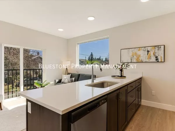 2 bedrooms apartment for rent in Parkrose - East Portland, Portland