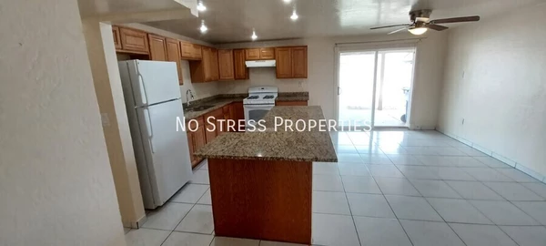 3 bedrooms apartment for rent in Maryvale - Phoenix, Phoenix