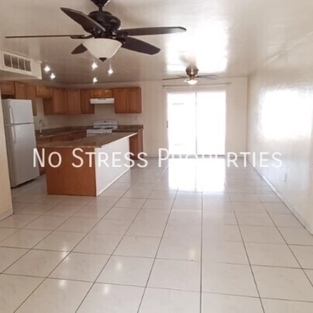 3 bedrooms apartment for rent in Maryvale - Phoenix, Phoenix