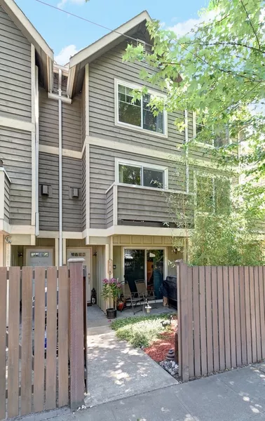 3 bedrooms apartment for rent in Bitter Lake - North Seattle, Seattle