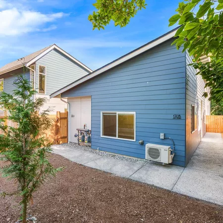 2 bedrooms apartment for rent in Bitter Lake - North Seattle, Seattle
