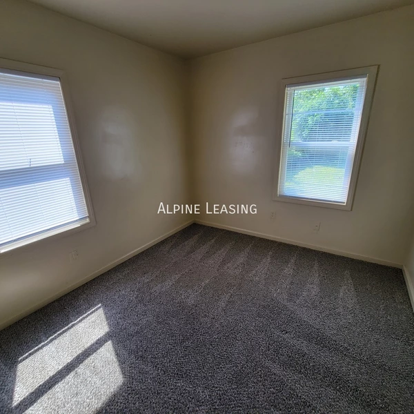 3 bedrooms apartment for rent in Mars Hill - West Indy, Indianapolis